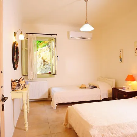 Thimonies Villas Villa Roussospition
